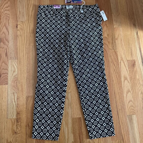 Old Navy The Diva Skinny Ankle Black White Flower Print Stretch Fit Pants 12R - Picture 2 of 15